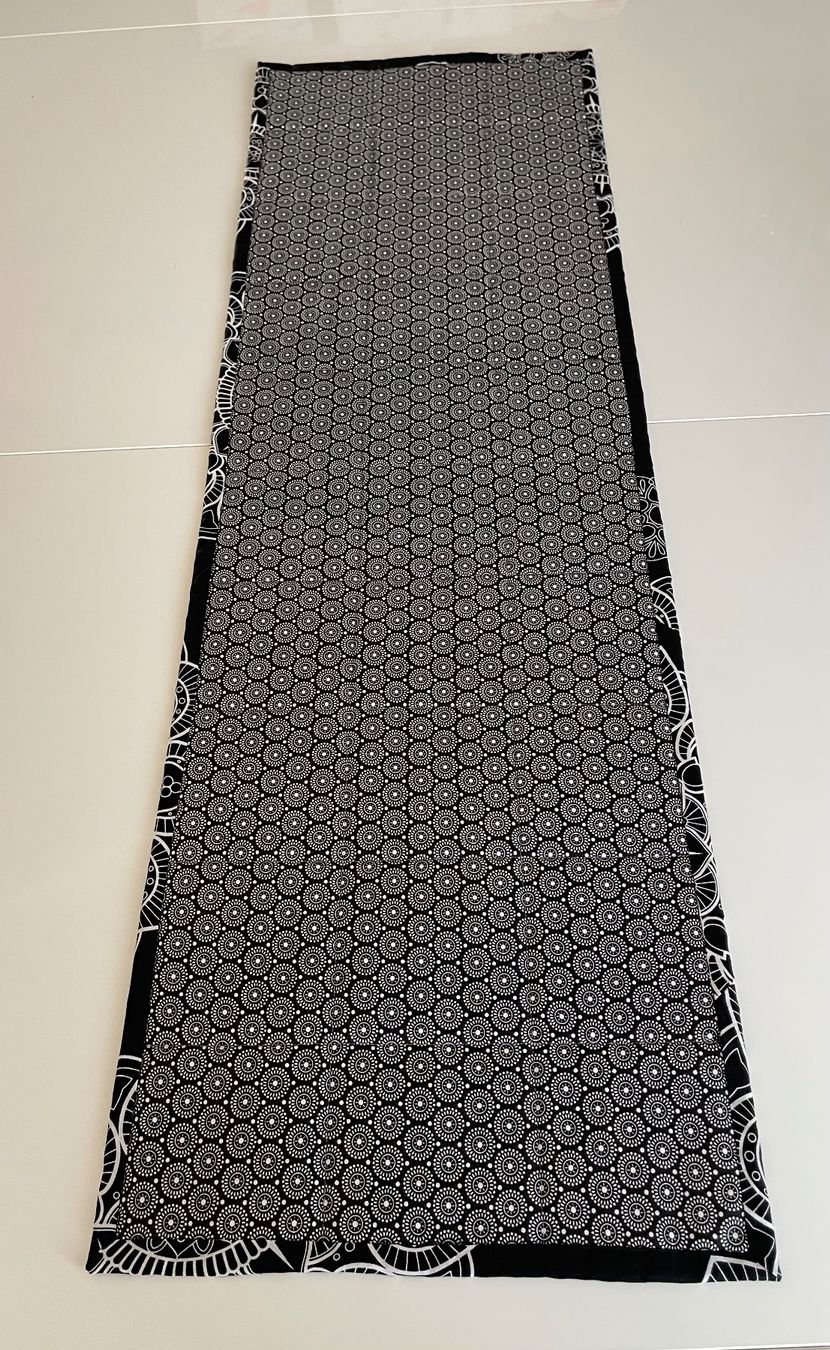 Tutte le decorazioni: Patchwork-Quilt Handmade – Nuovo (secondo la descrizione) da La Chaux-de-Fonds venduto da NathalieM07 5