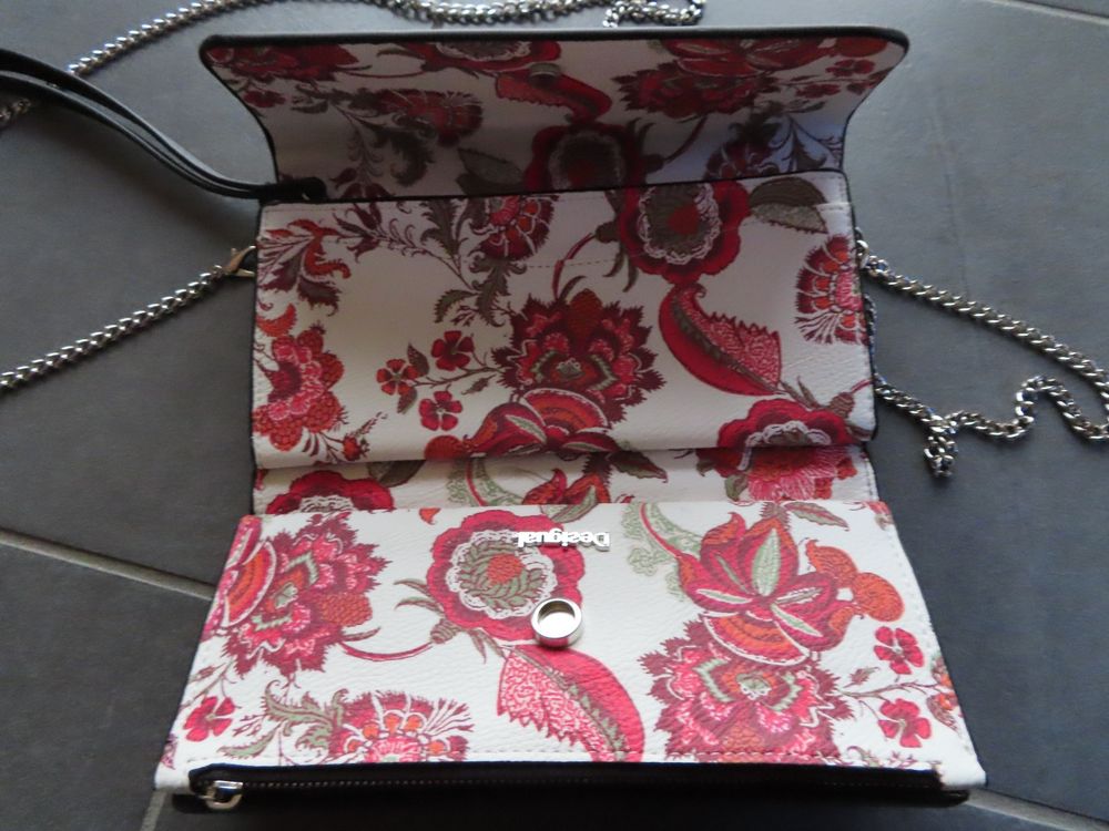 Desigual best sale reversible clutch