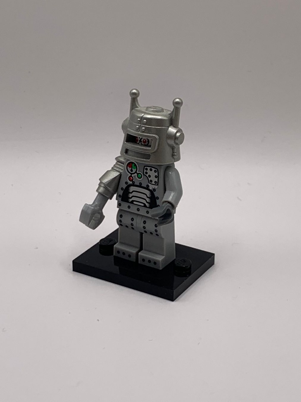 Lego Giocattoli: LEGO Minifigur CMF Serie 1 - Roboter – Nuovo (secondo la descrizione) da Ostermundigen venduto da RG-Collector
