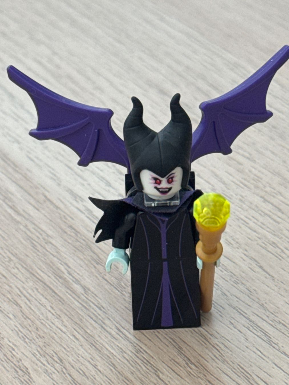 Lego Statuette: Lego Minifigur Vampire Lord Neu – Nuovo (secondo la descrizione) da Neuhausen am Rheinfall venduto da mic_m9bp