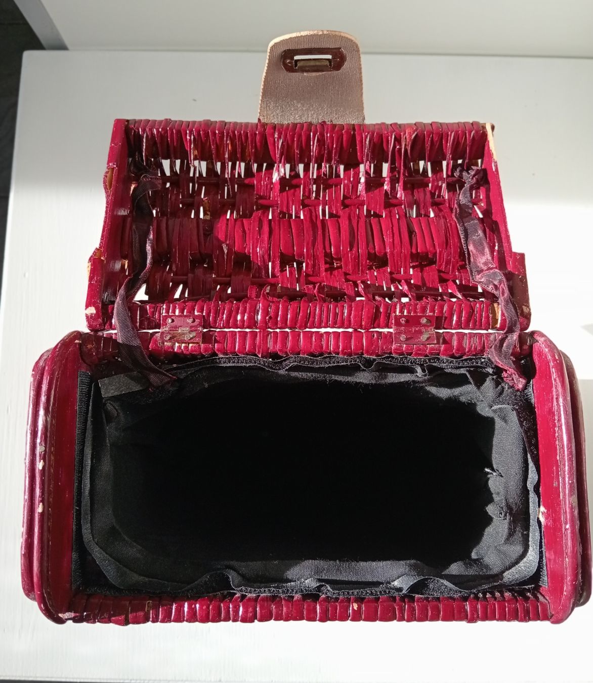 Altro in Antiquarato & Arte: Vintage Picknickkorb, Korb, Korbweide, Handgefertigt, Rot – Usato da Allschwil venduto da Evgeniia78 6