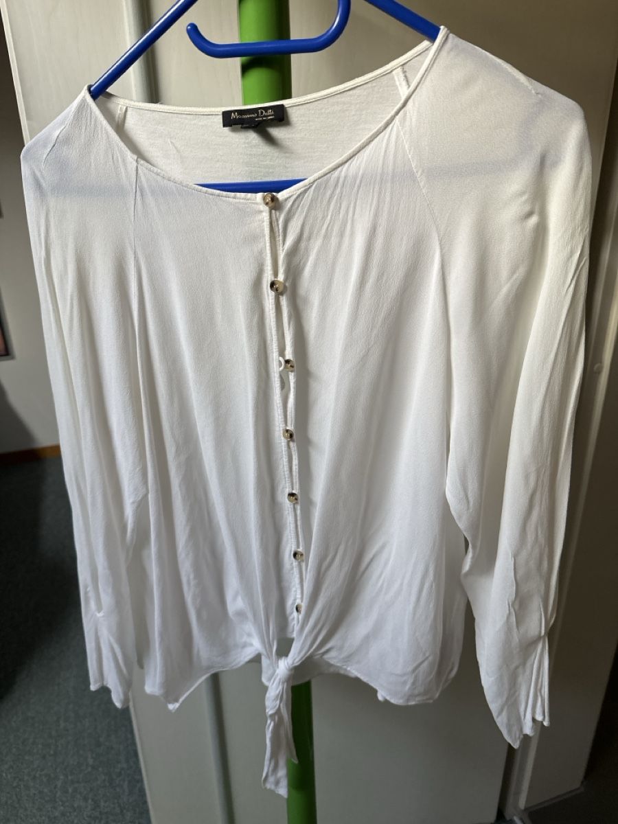 Massimo Dutti Chemisiers: Blus Massimo Dutti Gr l – D'occasion à Baltschieder par YmroBe