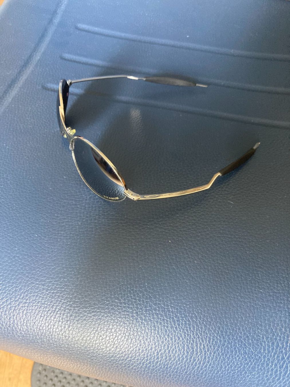 Oakley Occhiali & Lenti: Vintage Oakley – Usato da Biel/Bienne venduto da 142_w9ds