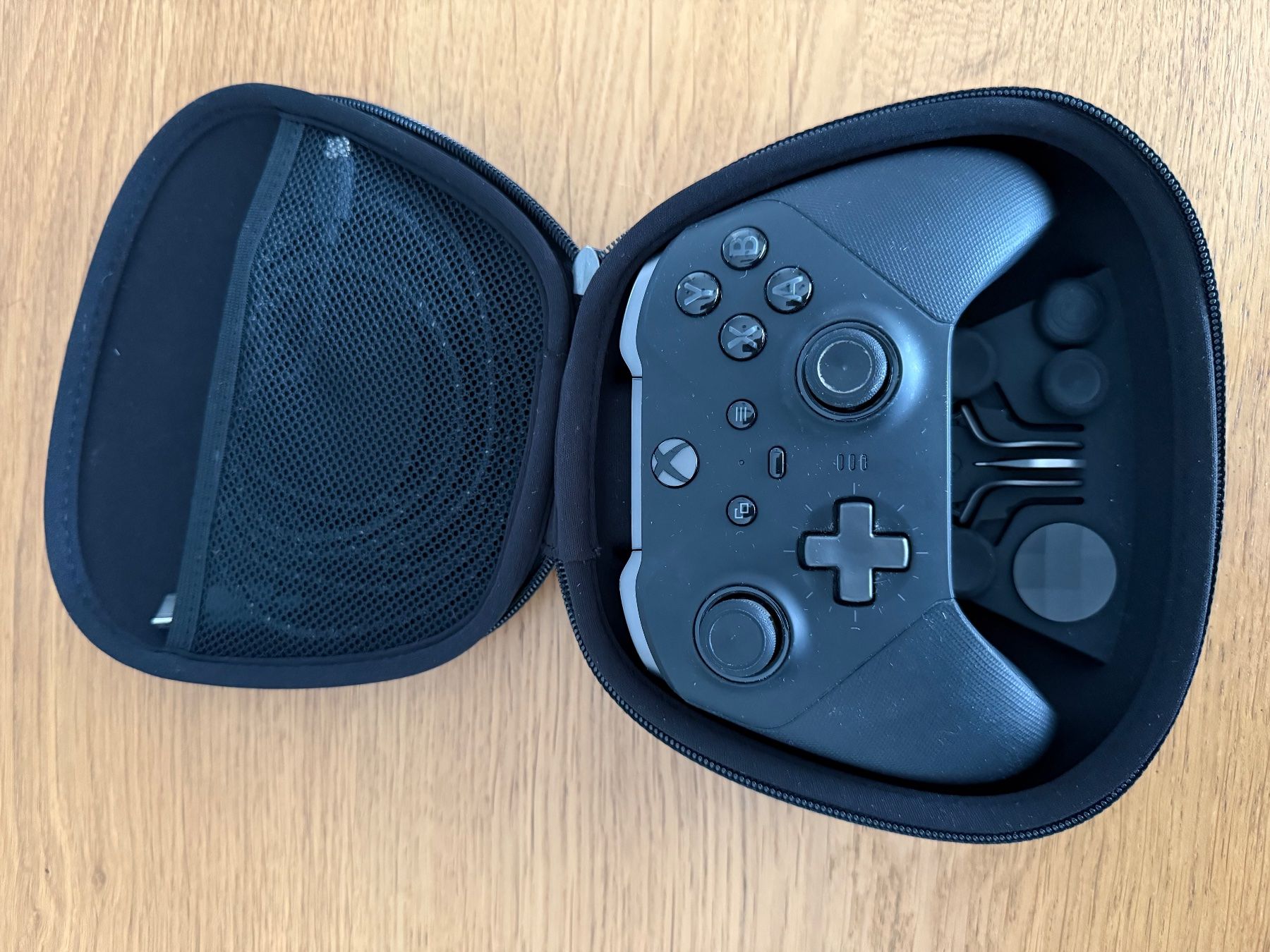 Microsoft Controller: Microsoft Xbox Elite Wireless Controller Series 2 – Usato da Riaz venduto da Ledzeppl