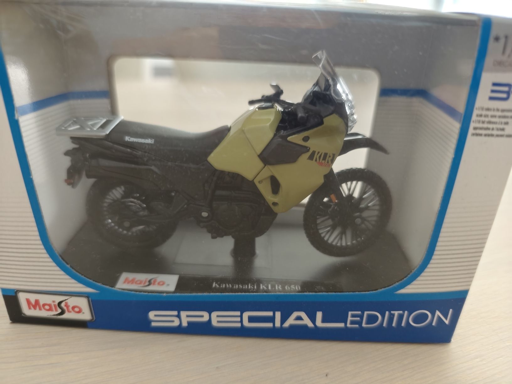 Maisto Kit di modellismo & Modellini statici: Kawasaki KLR 650 Modell – Nuovo e nell'imballaggio originale da Zuckenriet venduto da bm2_88l9
