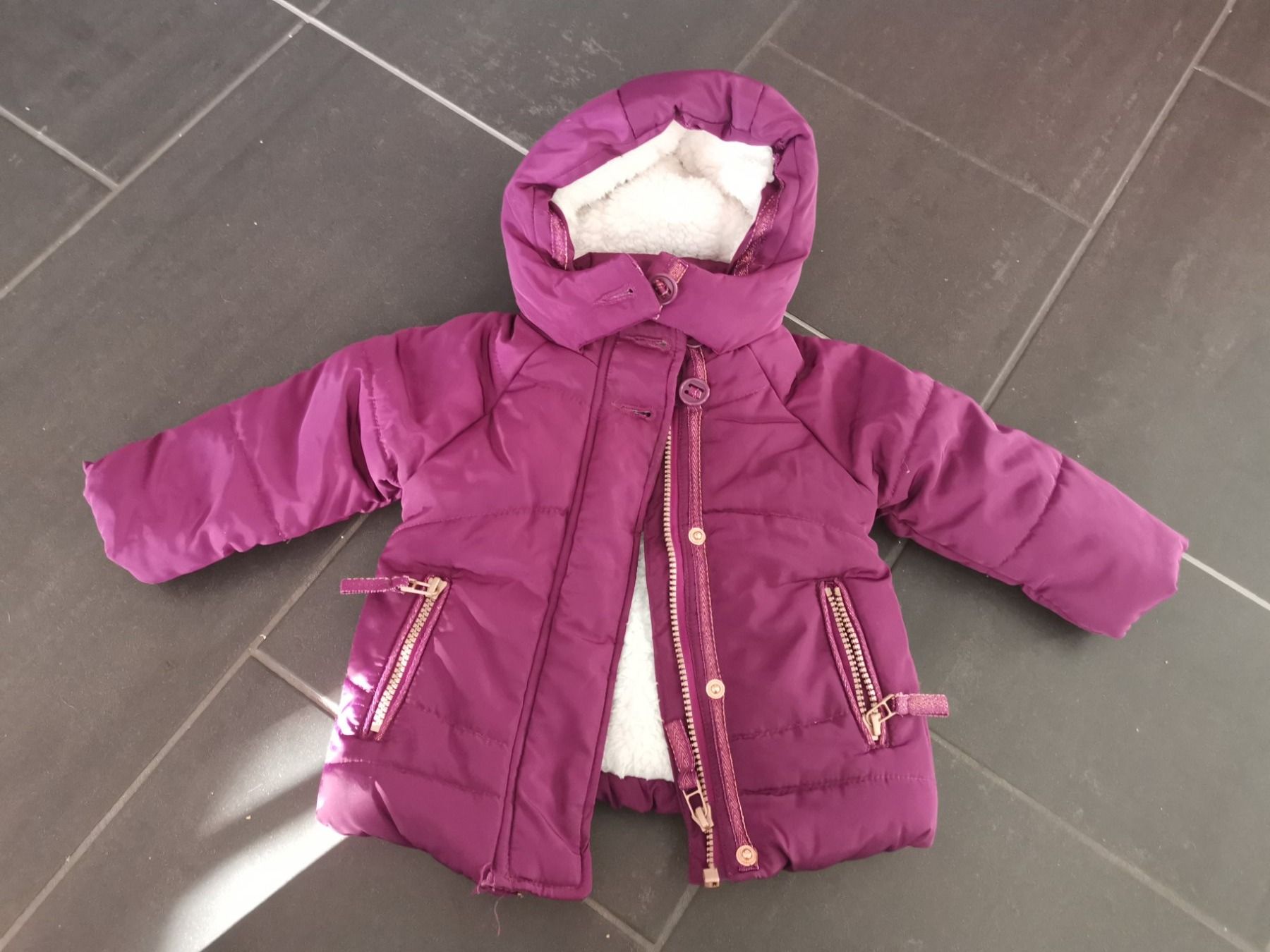 Vestes & Manteaux: Winterjacke Mädchen gr. 74 – D'occasion à Unterentfelden par Panda-87