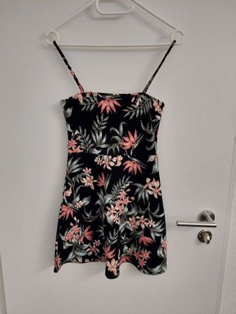 Sommerkleid geblümt von H&M Gr. XS, nur 1x gewaschen
