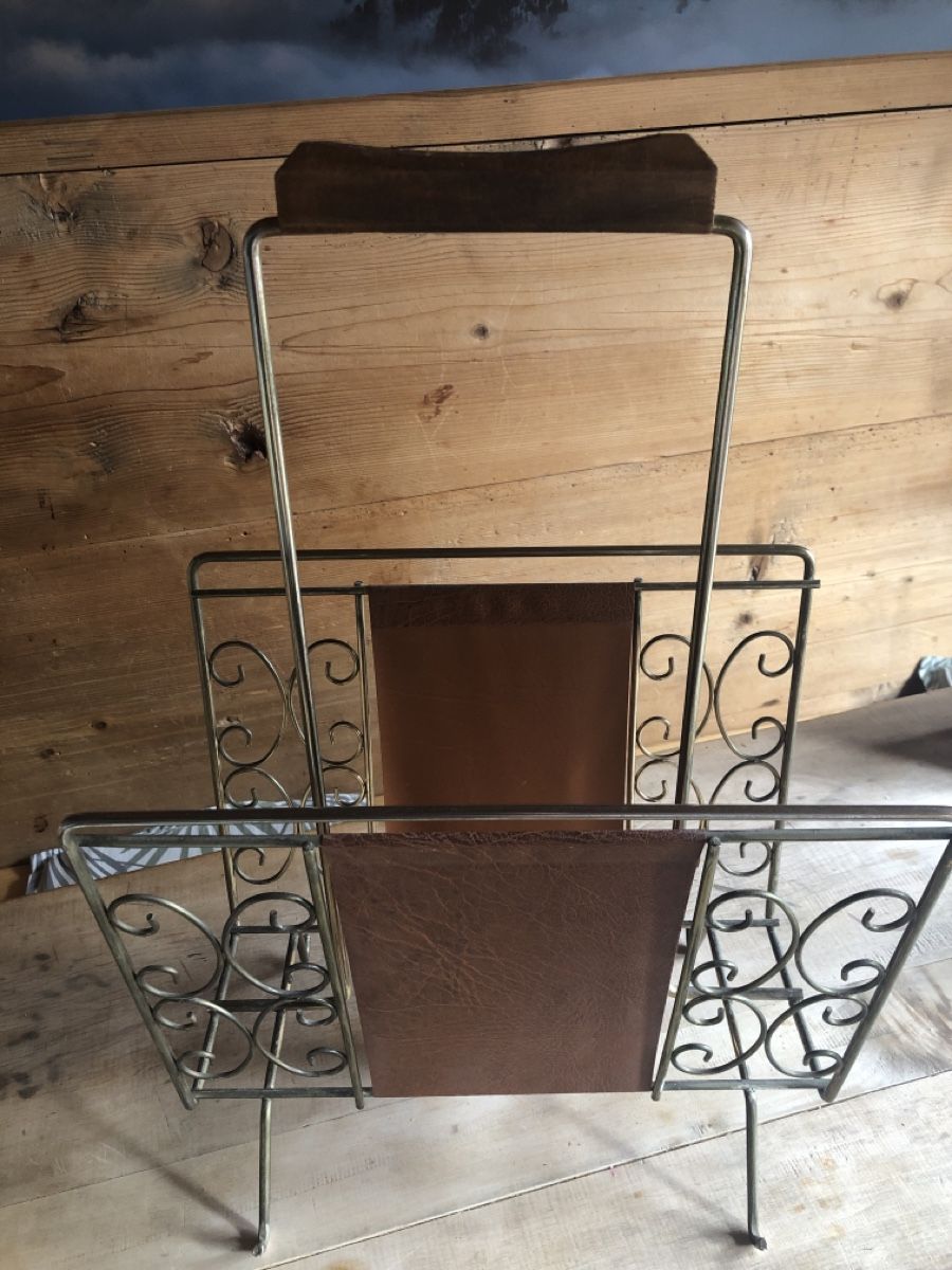 Altro per la casa: Zeitungsständer Retro – Usato da Matten(St.Stephan) venduto da ren_r8tw