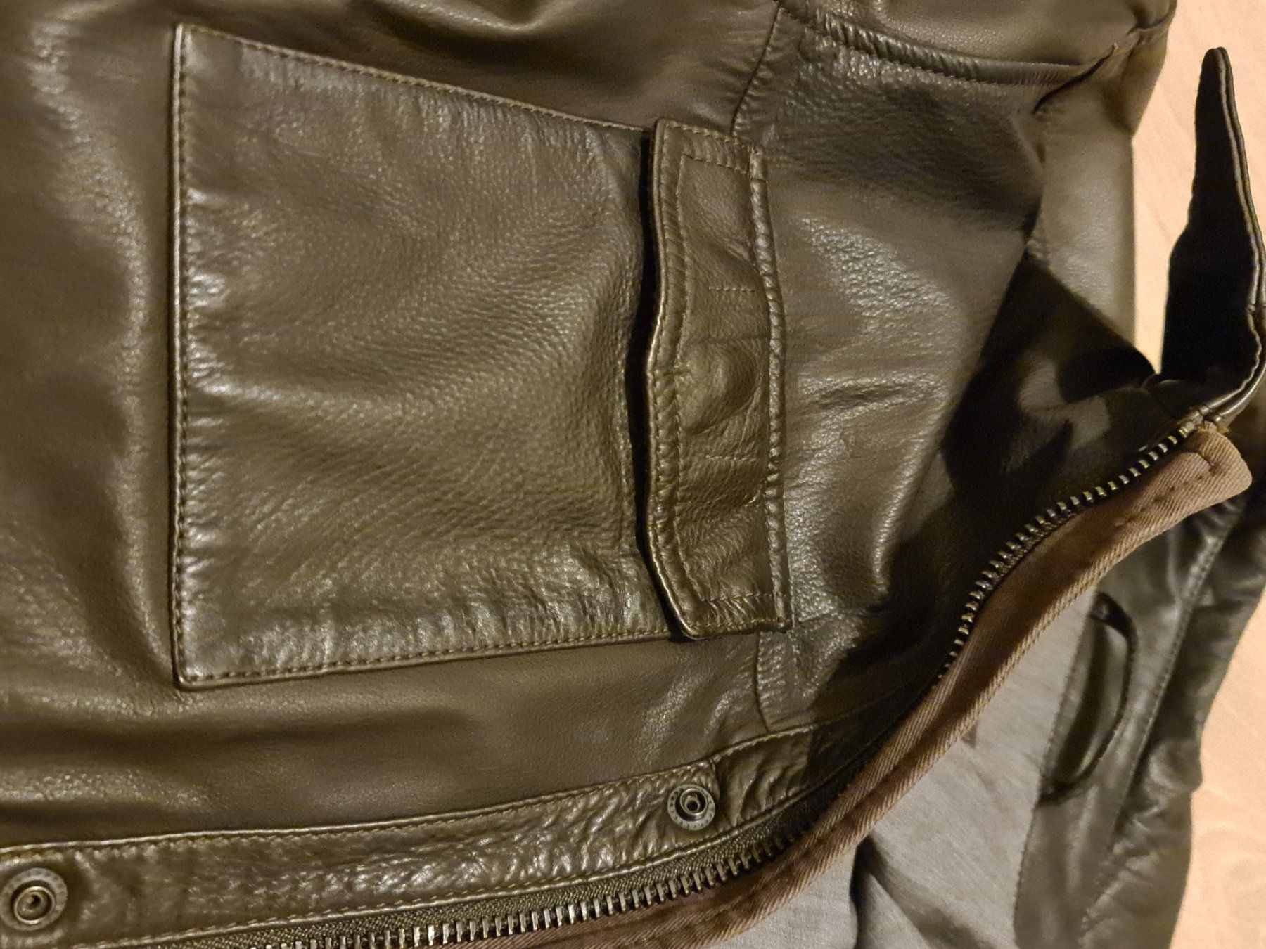 Hugo Boss Giacche: HUGO BOSS Lederjacke Gr. 50 – Usato da Küsnacht ZH venduto da Floripa1 7
