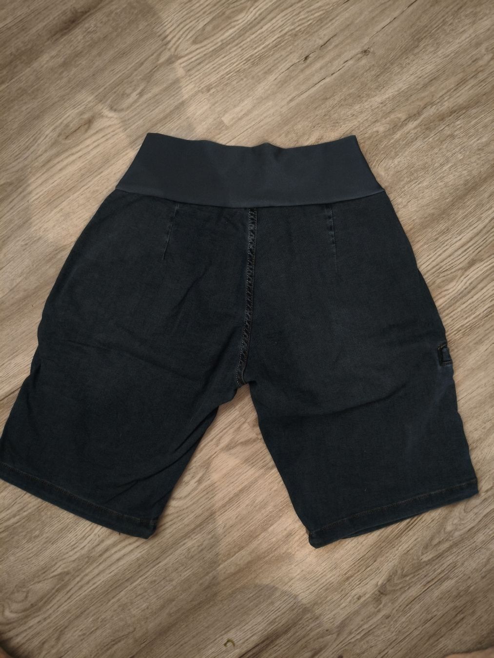 Chillaz Pantaloni: Shorts von Chillaz – Usato da Rüti ZH venduto da gho_77g2 1