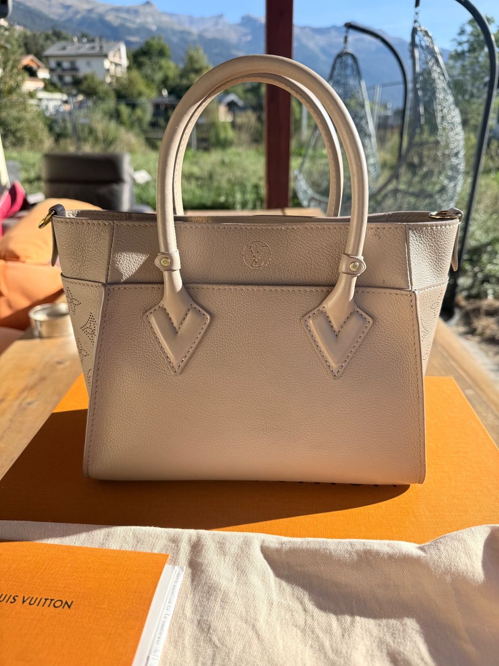 Louis Vuitton Borse da donna: Sac Louis Vuitton On my side PM – Usato da Montana venduto da Momo15 2