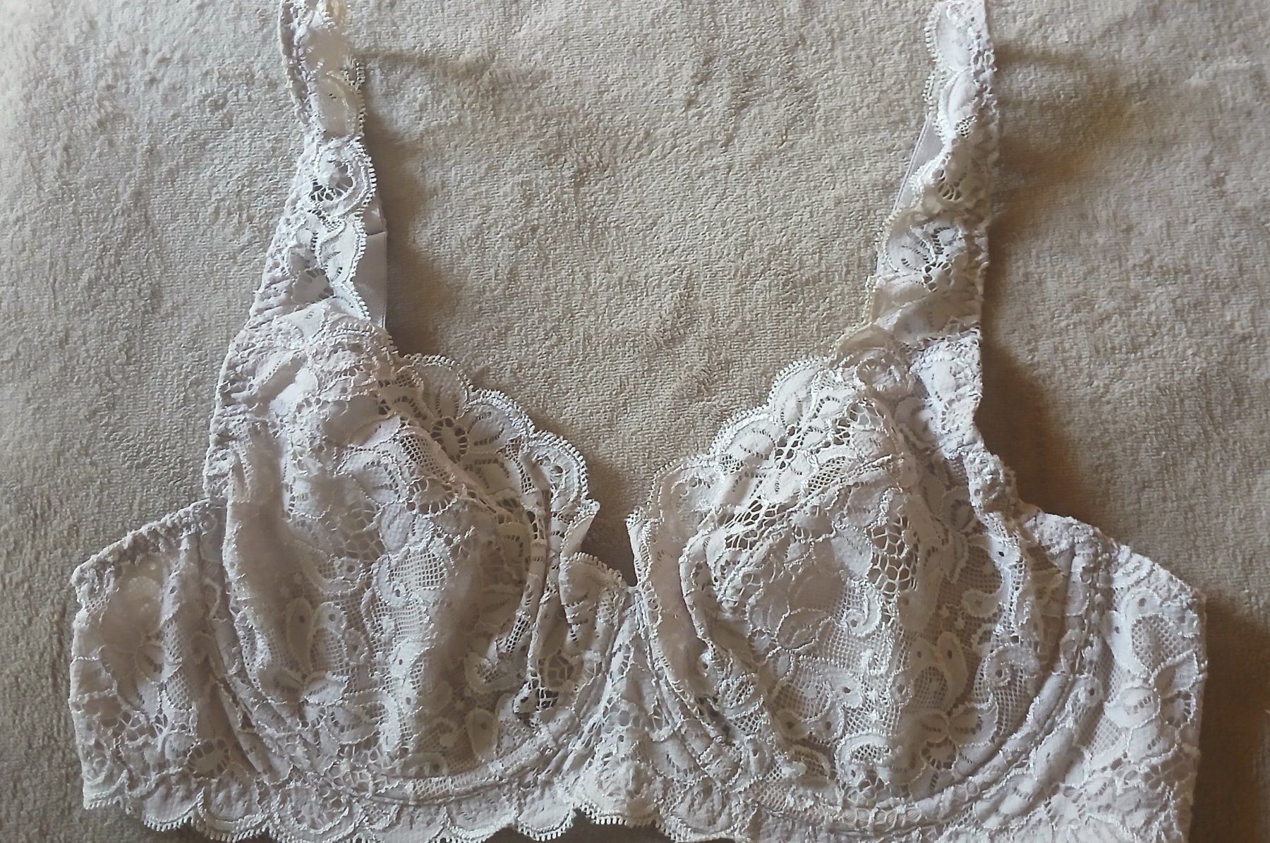 Hanro Altra biancheria intima: HANRO SPITZE BÜGEL BH 85 B BEIGE – Usato da Villa Luganese venduto da luxlady 3