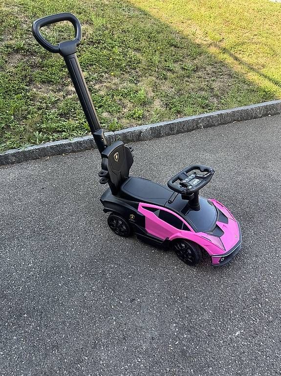 Veicoli per bambini: Kinderauto – Usato da Eglisau venduto da Dl-Dsgnn
