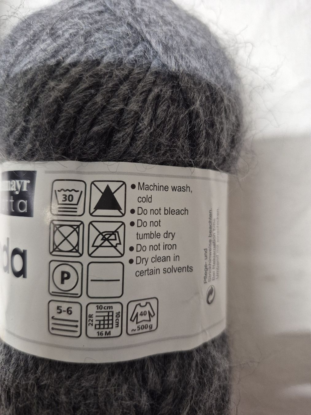 Wolle: laine  – Neu und originalverpackt aus Obermumpf von Dadacaramel 1