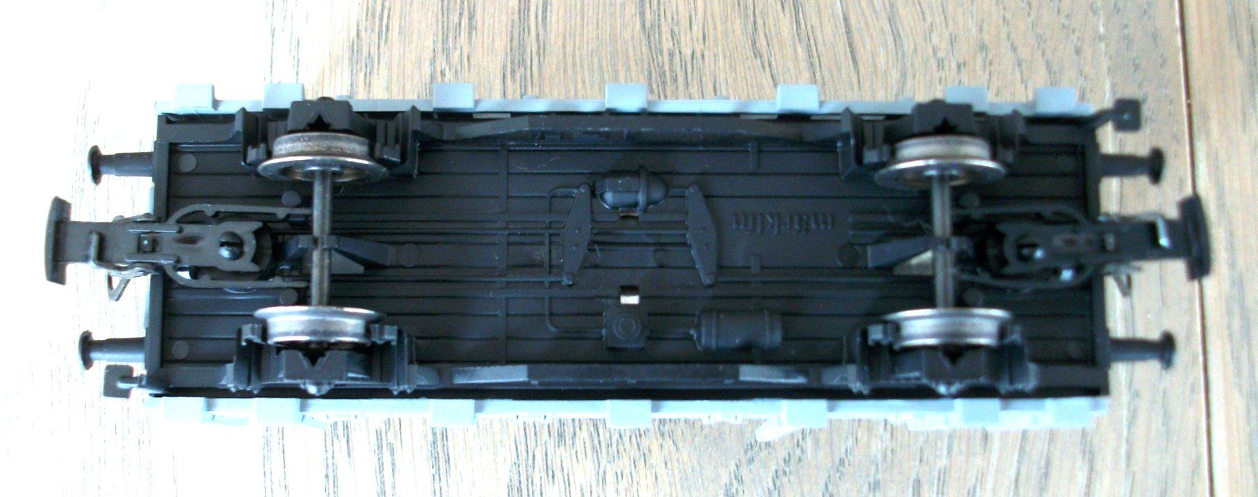 Märklin Modellini di ferrovie: grauer Rungenwagen der SBB – Usato da St. Moritz venduto da Manu7500 4