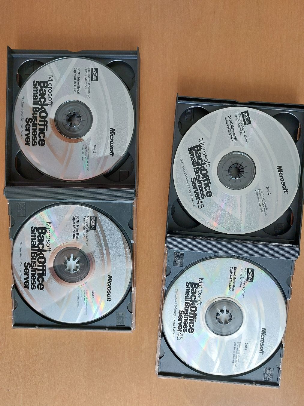 Microsoft Software: Microsoft BackOffice SBS + SBS 4.5 – Full CD Sets (6 Discs) – Usato da Stabio venduto da g_collector7 2