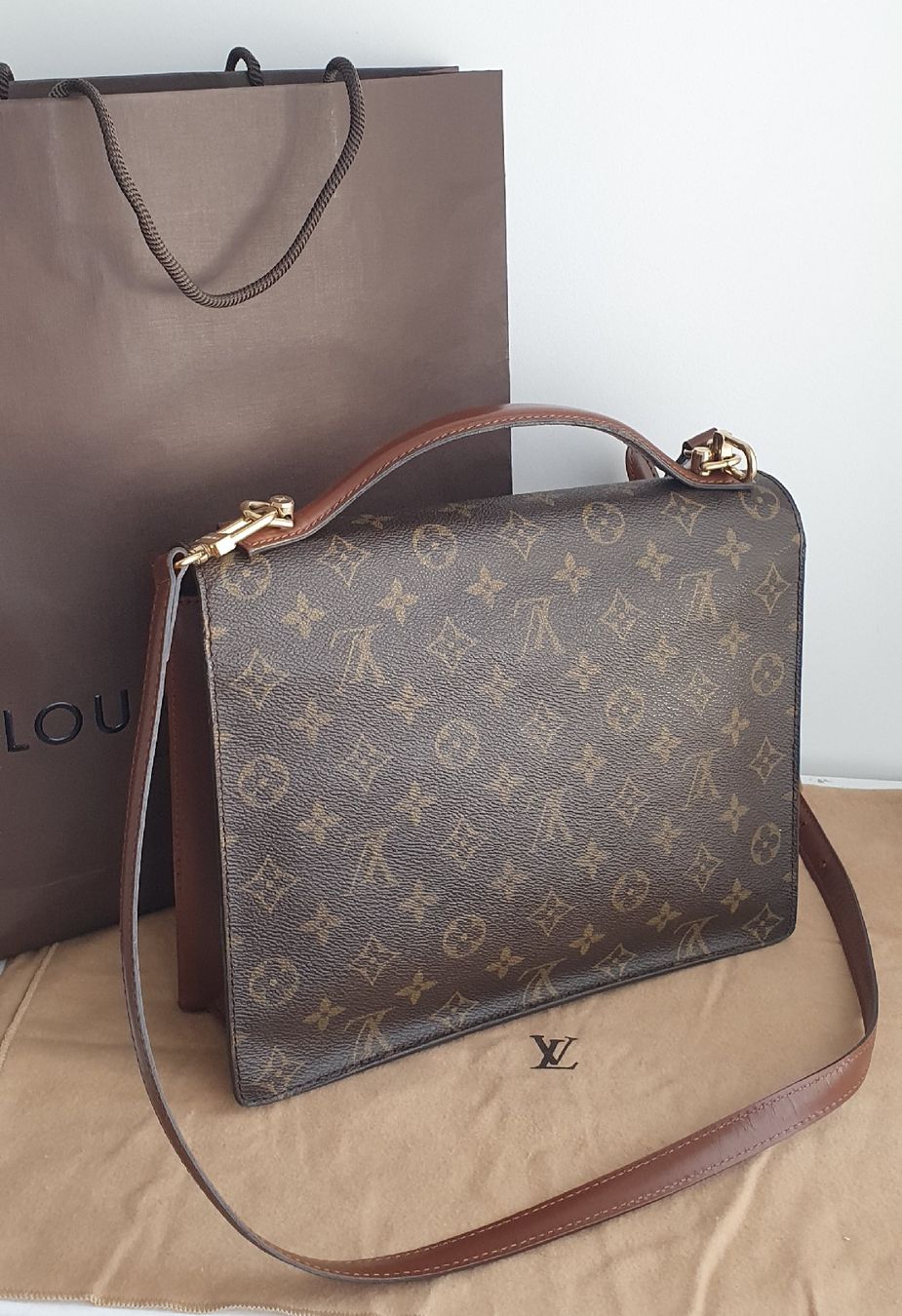 Louis Vuitton Sacs femmes: Louis Vuitton Monceau 28  Monogram Canvas – D'occasion à Niederteufen par Mira_72 2