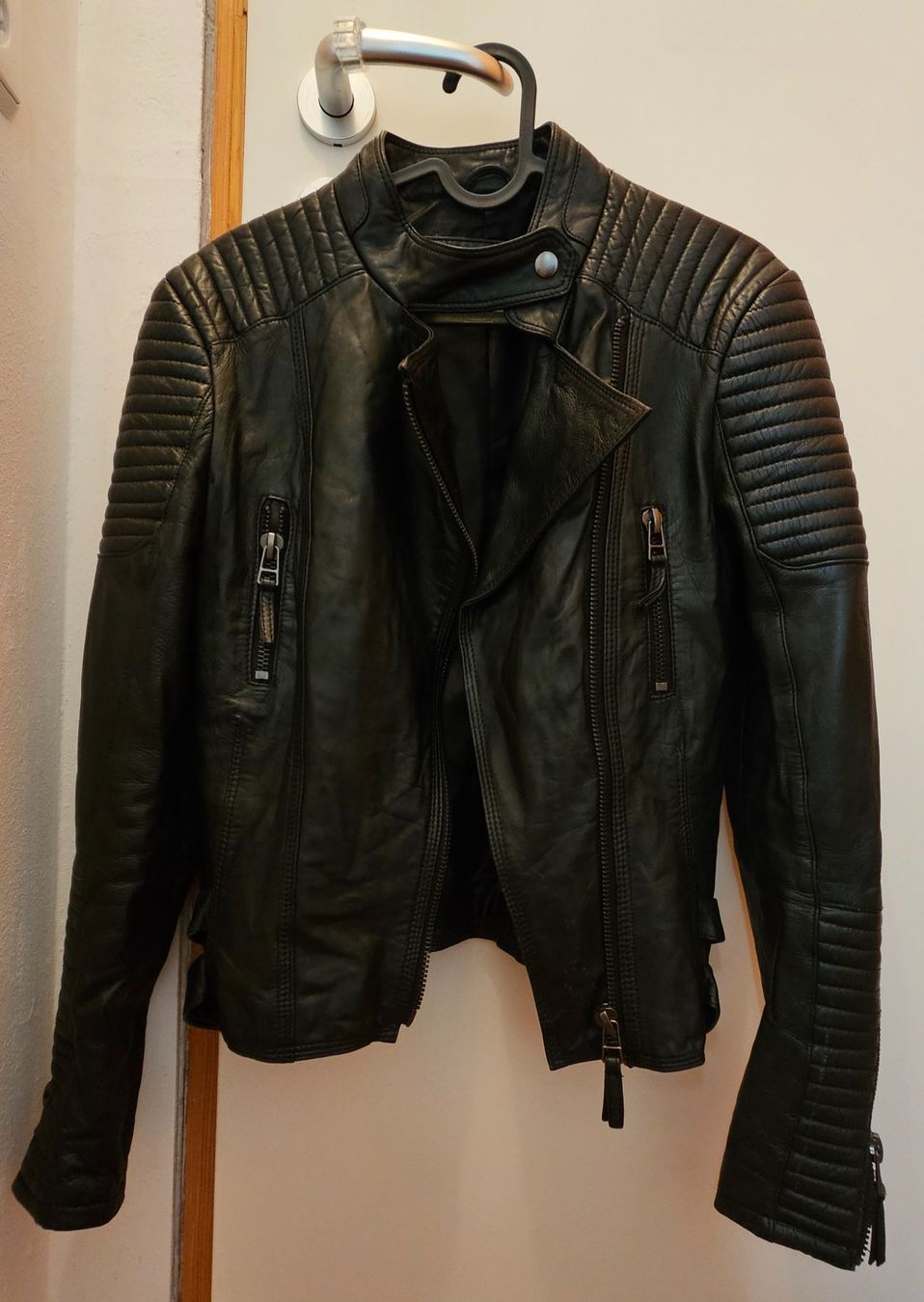 Zara Jacken: Zara Basic Lederjacke aus echtem Lammleder – Gr. M – Gebraucht aus Bern von Rebby_H