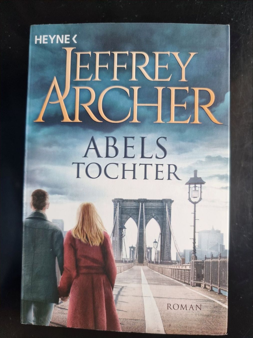 Libri: Jeffrey Archer Abels Tochter – Usato da Arosa venduto da horseracing
