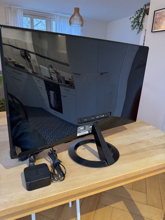 Asus Monitor: Asus 27" Gaming Monitor - Great Condition! – Usato da Biel/Bienne venduto da Kibastar 1
