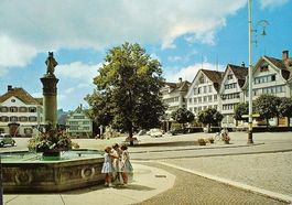 GAIS Kinder am Brunnen, Auto