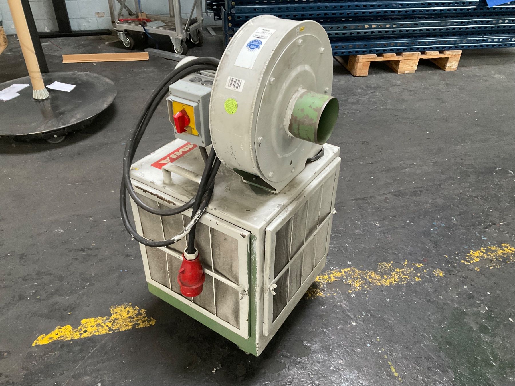 Purificateurs d'air: Mobiler Filter, Absauggerät – D'occasion à Altnau par Seemoewe