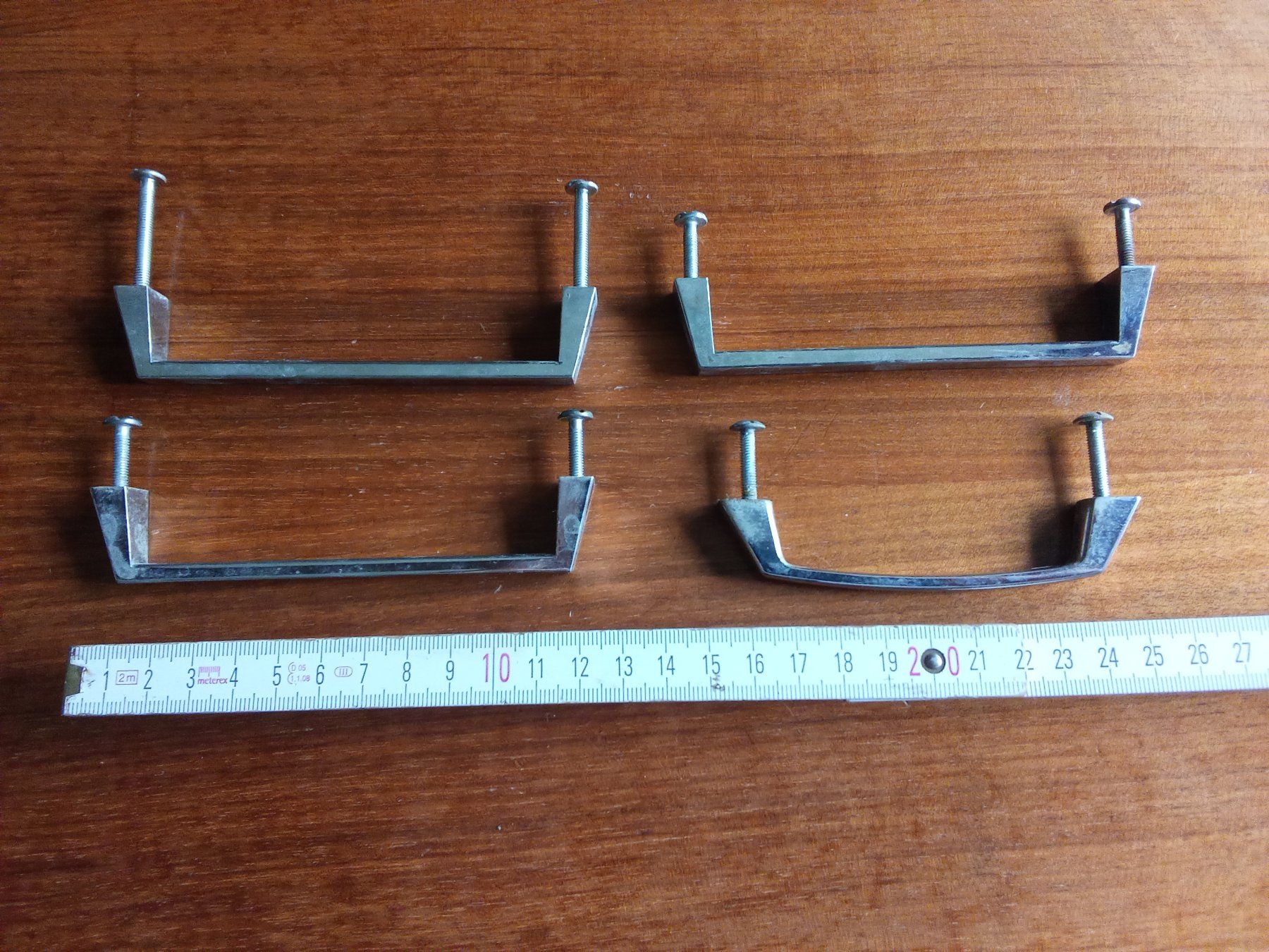 Eisenwaren: Vintage Möbelgriffe 4x 1960 / 1970er – Gebraucht aus Siblingen von Jayuah 2