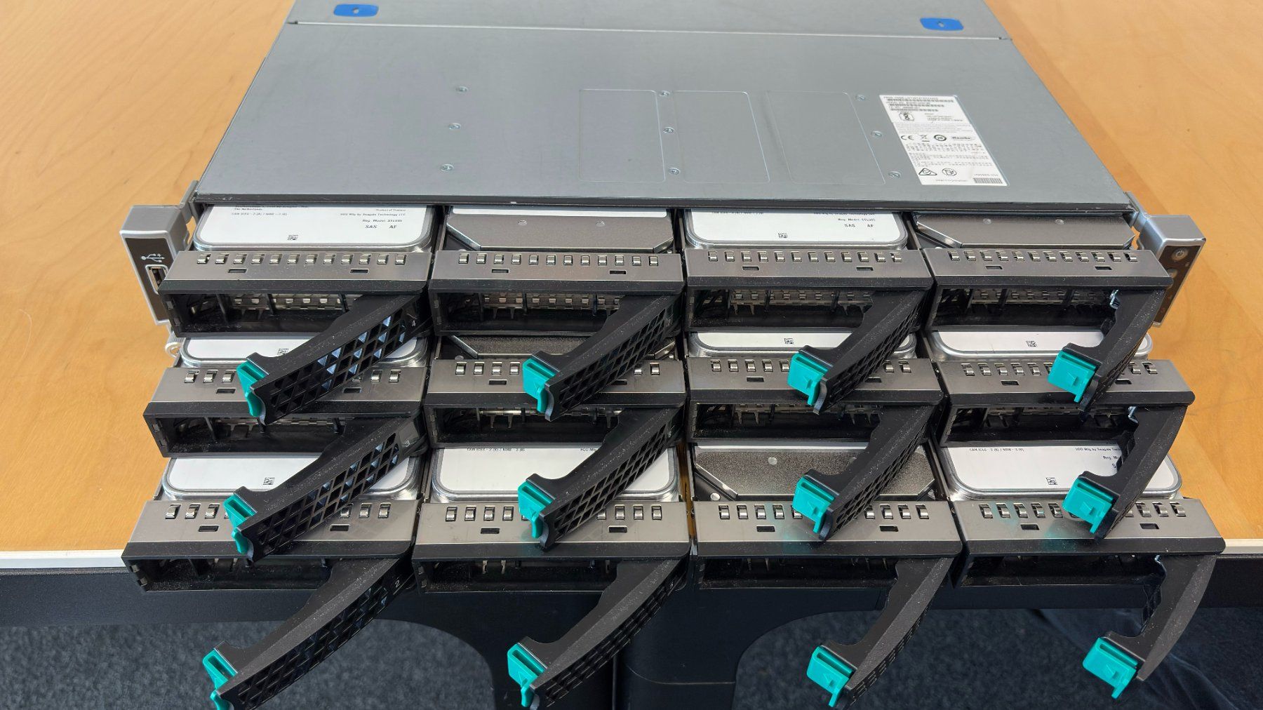 Intel Server: Intel Rackserver Xeon E5 v4, 128GB RAM (3/3) – Gebraucht aus Volketswil von appmac67 2