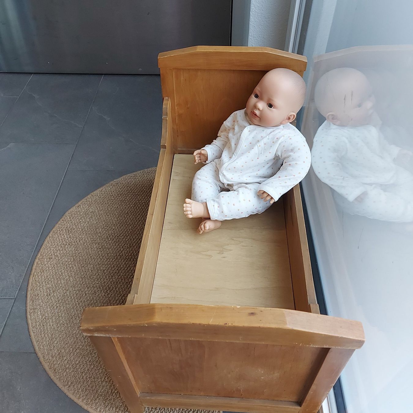 Spielzeuge: Puppenbett Holz – Gebraucht aus Zürich von tul_bgk6 1