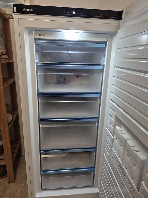 Bosch Congelatori: Bosch Gefrierschrank mit Garantie – Usato da Triesen venduto da zar_6tss 1