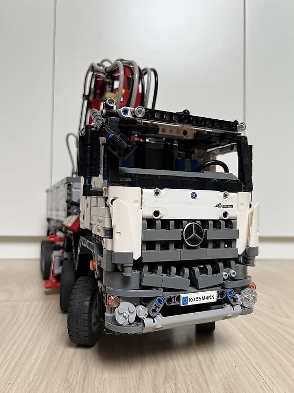 Lego Kit di costruzioni: LEGO technic Mercedes-Benz Arocs – Usato da Breitenbach venduto da val_6vfq 2