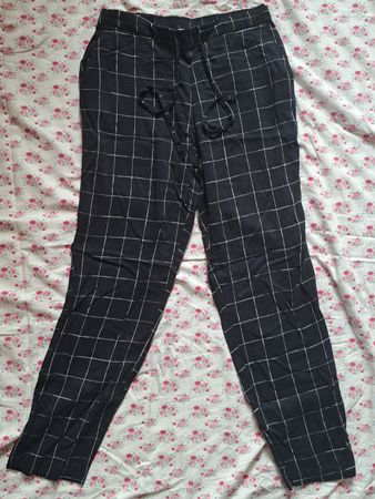 Mango Hose Grösse M kariert mit elastischem Bund