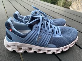 ON Cloud Laufschuhe Damenschuh Grösse 37.5 