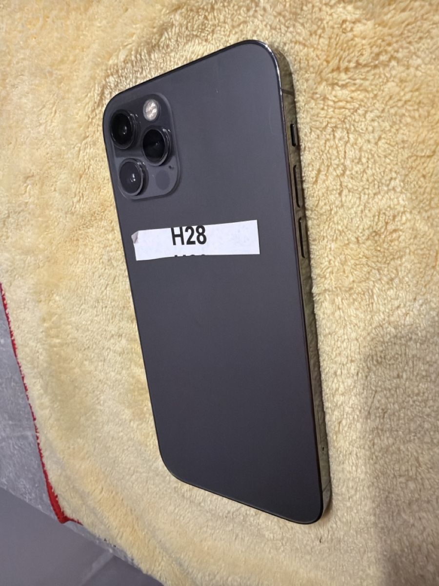 Apple Handys / Smartphones: iPhone 12 Pro / Schwarz / H28 – Gebraucht aus Arbon von BaX_94 4