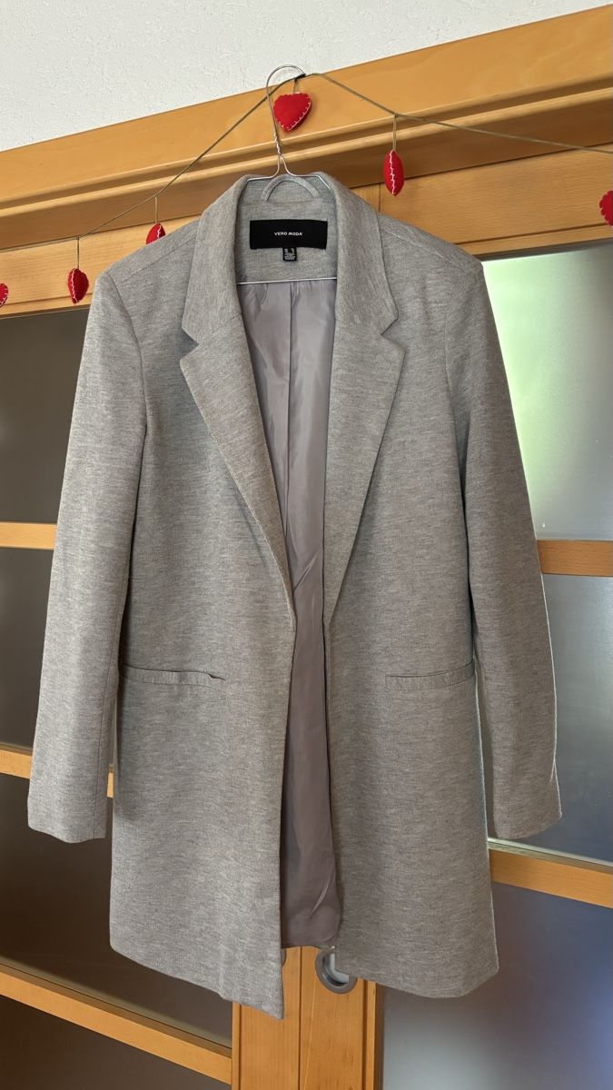 Vero Moda Giacche: Vero Moda Blazer Gris T. 38 Bon Etat – Usato da Pomy venduto da Pomnath