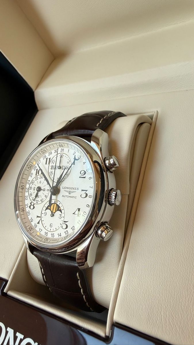 Longines Orologi: Longines Master Collection Chrono Moonphase 40mm – Nuovo (secondo la descrizione) da Wettingen venduto da eleganceshop 1