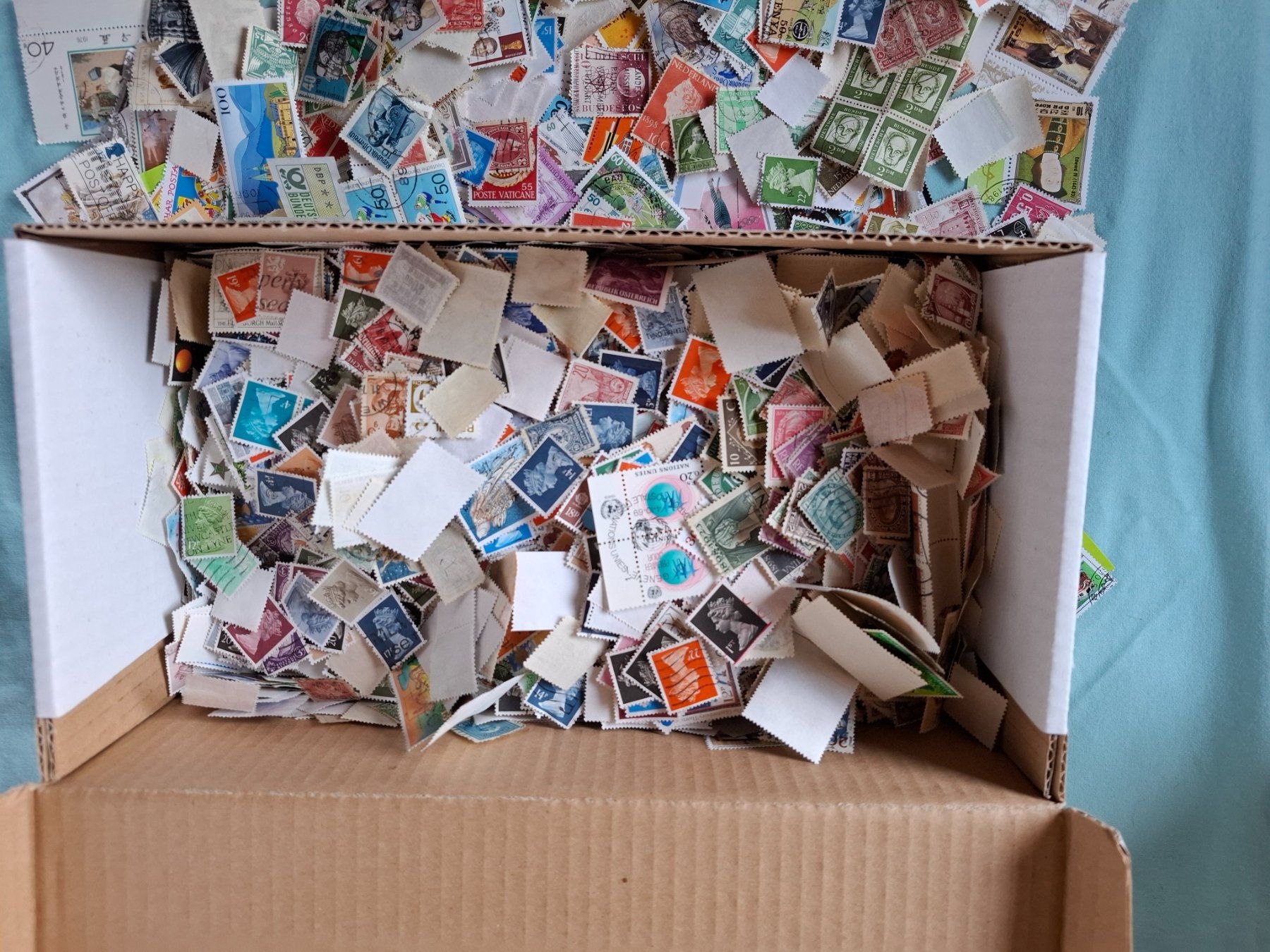 Tutti i francobolli: Briefmarken Kiloware – Usato da kreuzlingen venduto da norgeire73 1