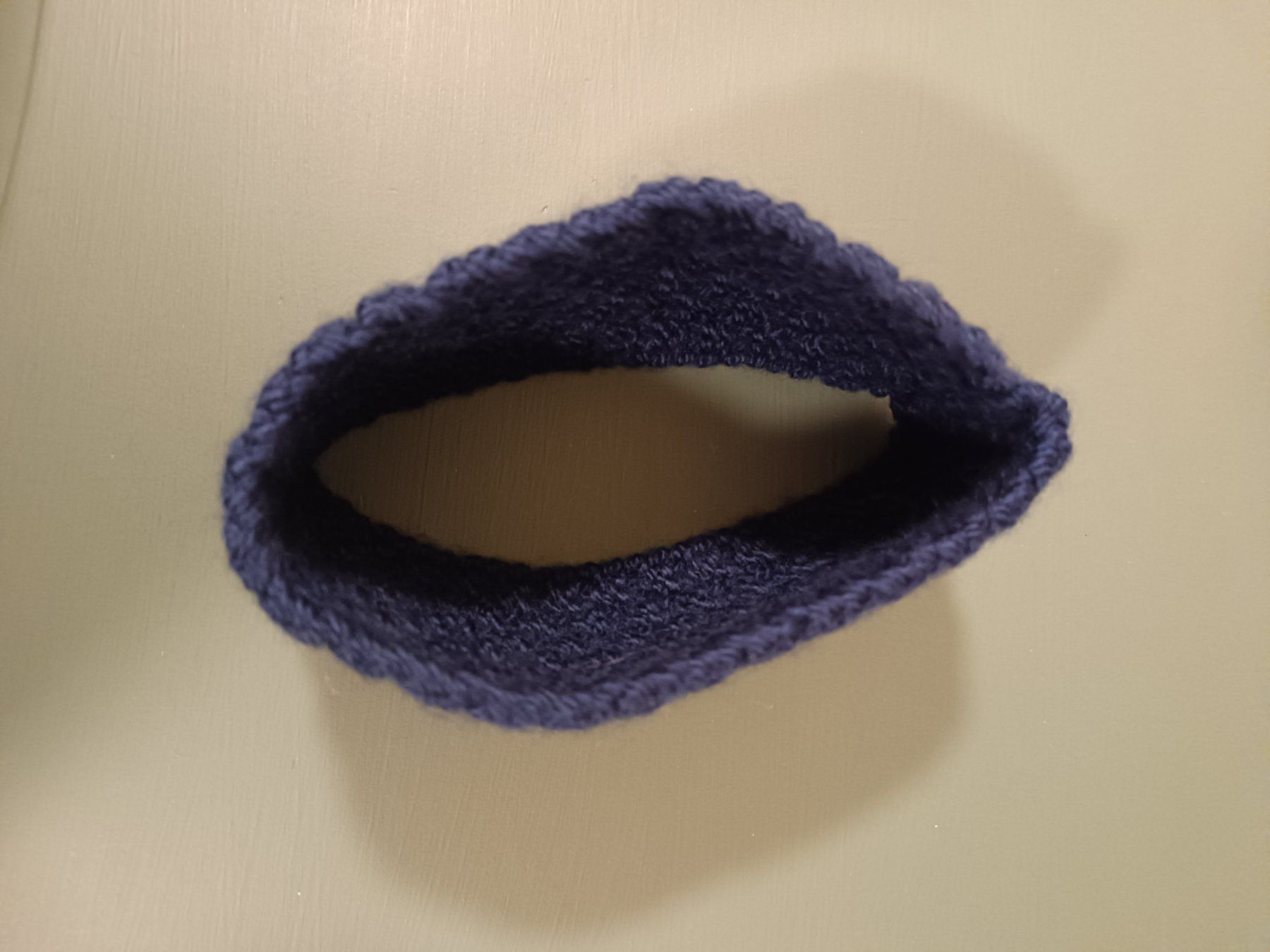 Hüte, Mützen & Caps: Handgestricktes Stirnband, dunkelblau – Gebraucht aus Luzern von sim_lqq2 1