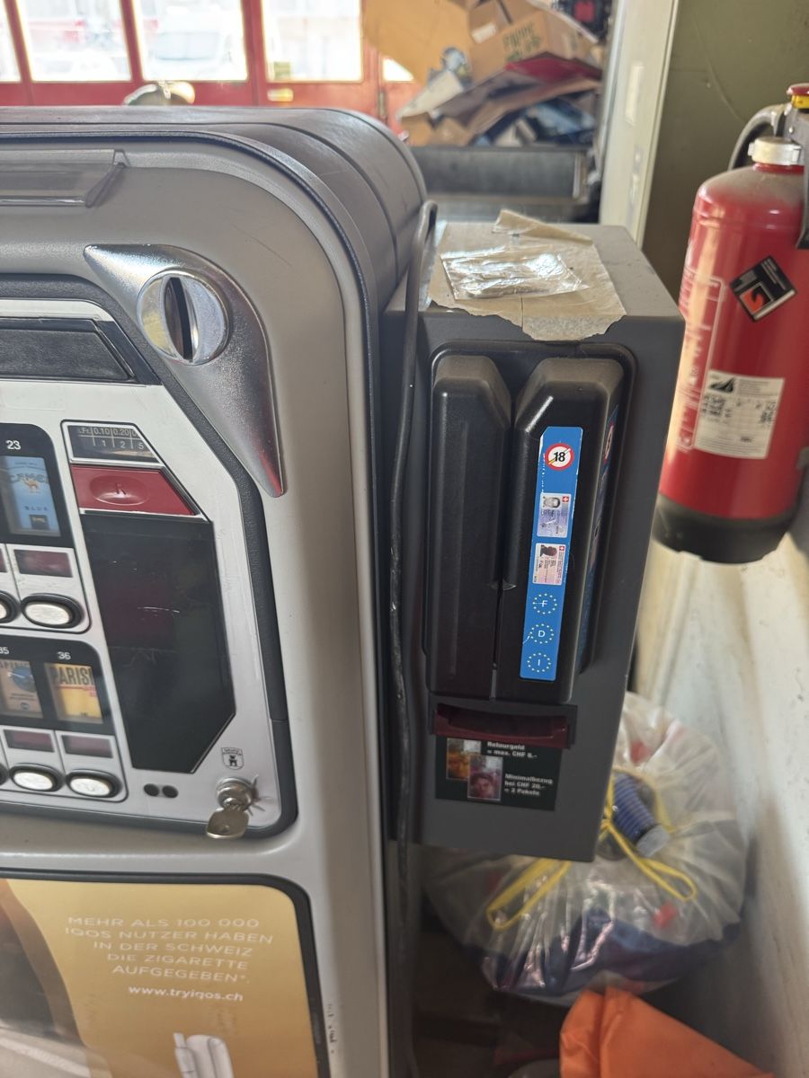 Autres pour la gastronomie & hôtellerie: Zigaretten Automat  – D'occasion à Amriswil par LukasSimba 2