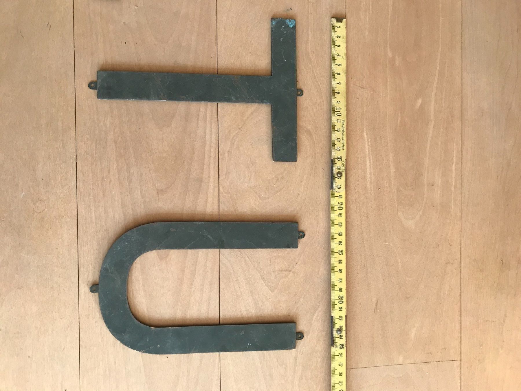 Tutte le decorazioni: Alter Fassadebuchstaben T / Buchstabe – Usato da Steffisburg venduto da Reitschel5 2