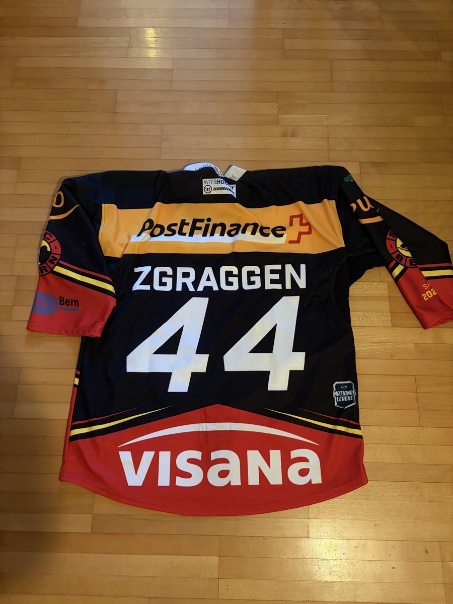 Gameworn Leibchen & Hosen: SCB Gameworn Trickot – Gebraucht aus Murten von Hockeyfan82 1