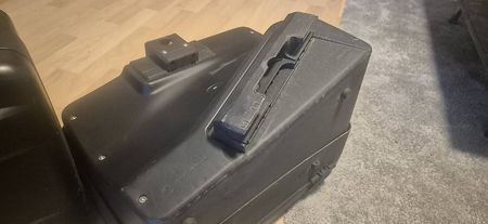 2 Original BMW-Seitenkoffer  (Preis verhandelbar)