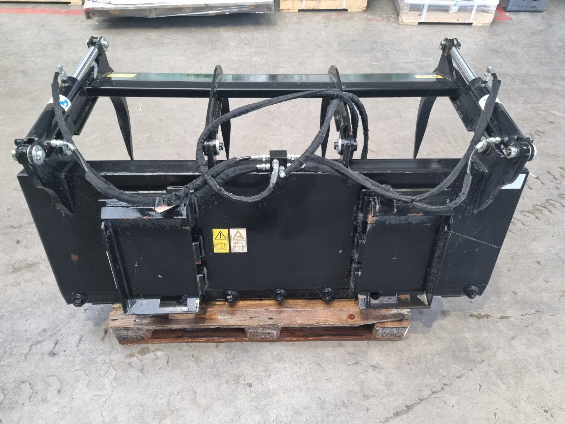 Manitou Caricatori: MANITOU Dunggabel mit Greifer – Nuovo e nell'imballaggio originale da Balterswil venduto da AgrarLandtechnik 1