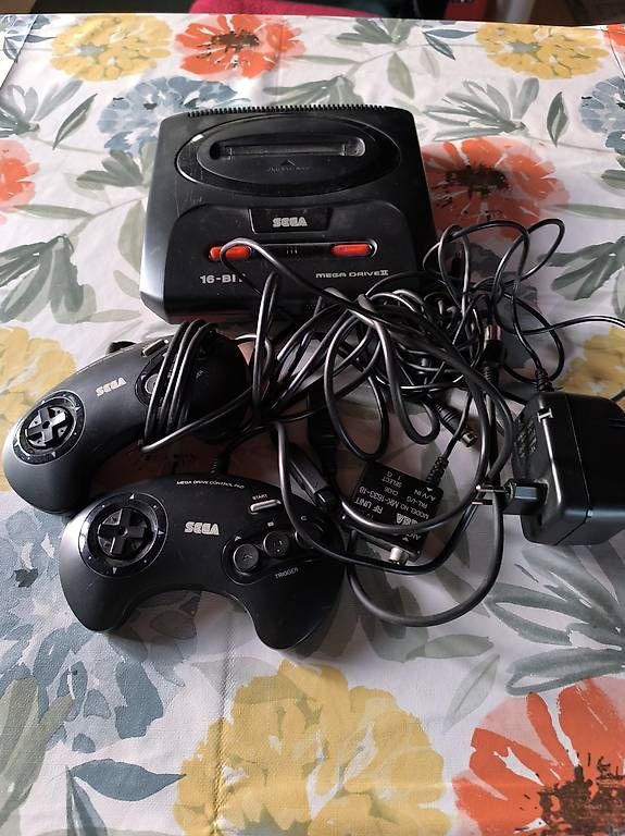 Consoles: Sega Mega Drive  – D'occasion à Walliswil-Nbipp par australien2007 3