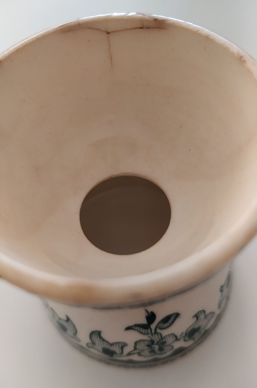 Altre Stoviglie: Ancien coquetier en faïence – Usato da Chezard St-Martin venduto da Clocovale 1