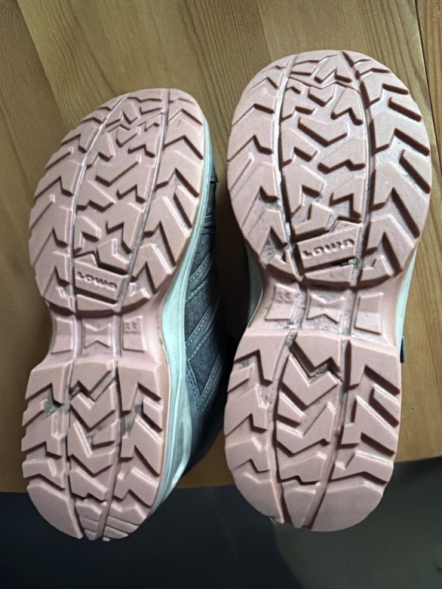 Lowa Scarpe per ragazzi: Lowa Trekkingschuhe Wanderschuhe 33 mit Goretex – Usato da Schlieren venduto da Lanzer6 4