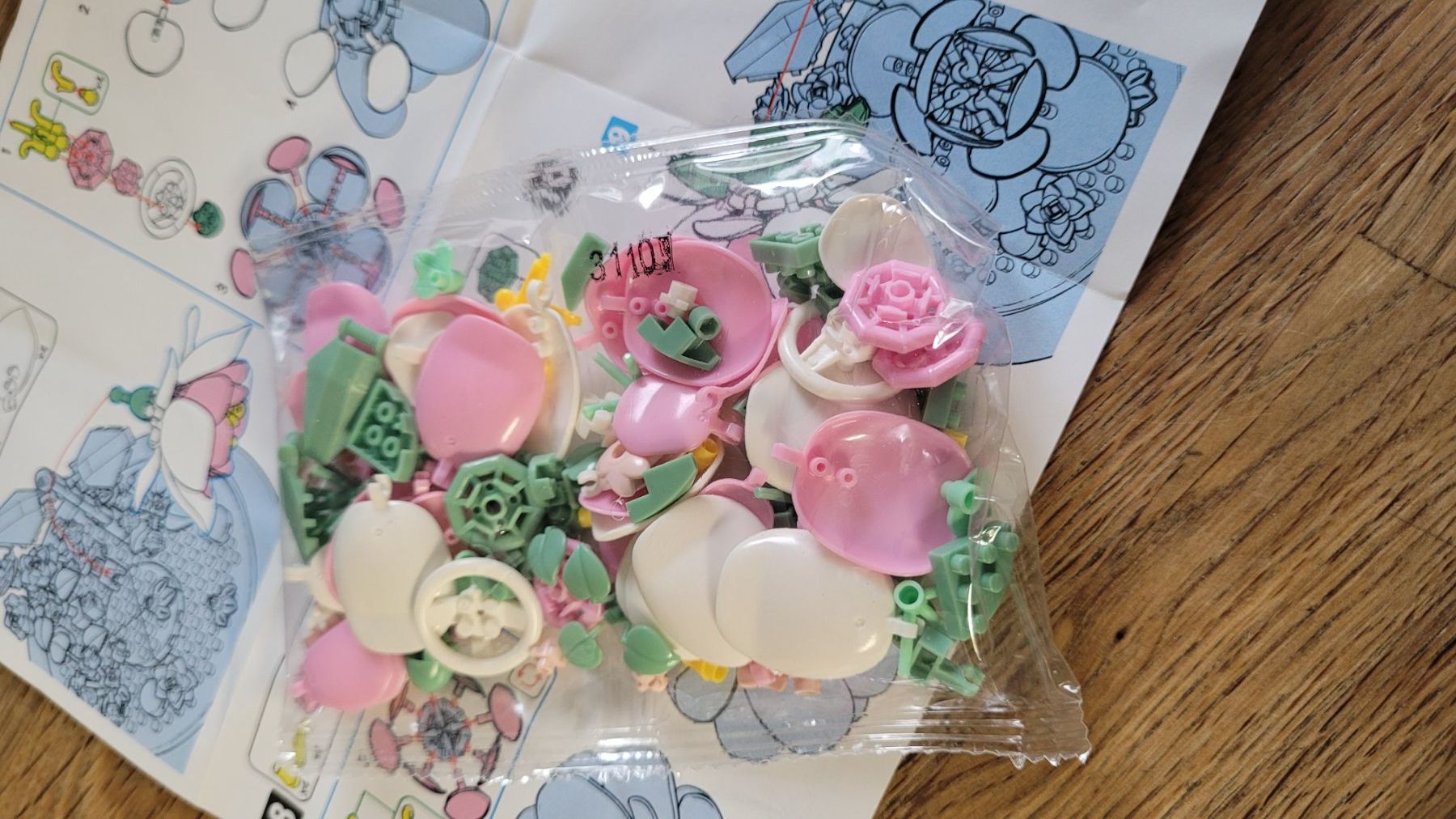 Kit di costruzioni: Jolies fleurs a monter – Nuovo e nell'imballaggio originale da Saxon venduto da Sebdem 2