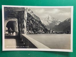 Axenstrasse mit Flüelen und Bristenstock