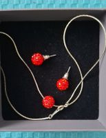 Rotes Schmuckset, Kette und Ohrringe