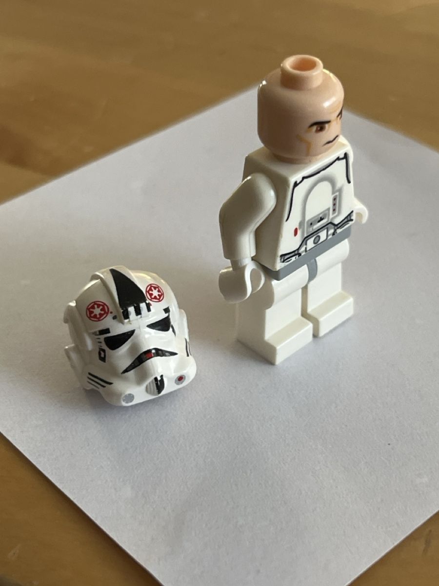 Star Wars Statuette: LEGO Star Wars Pilot Clone Trooper – Usato da neuenhof venduto da cocoros 5